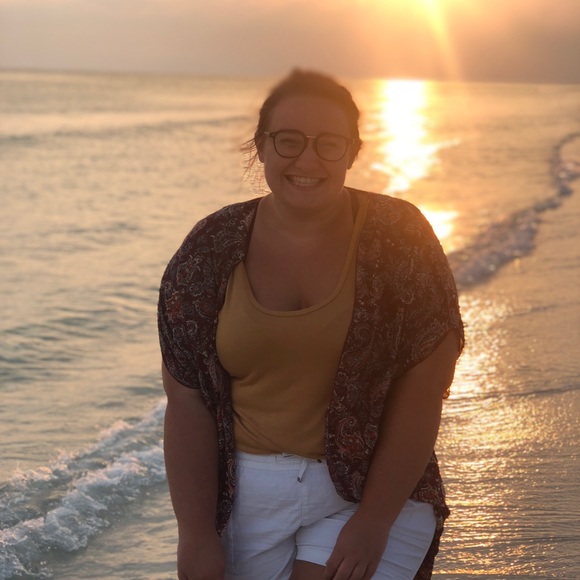 Meet your Posher, Haley - Picture 1 of 1